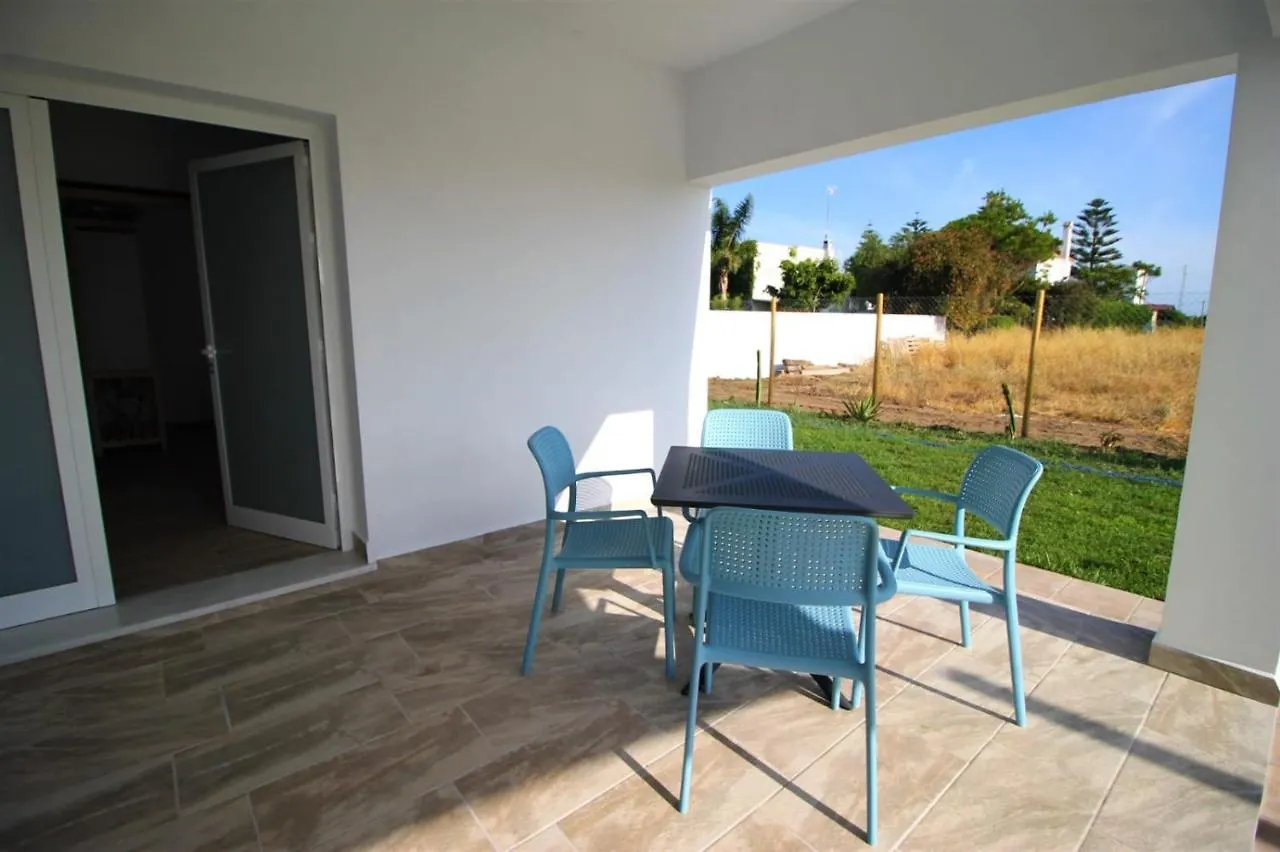 Ishel Trafalgar Zahora Apartment