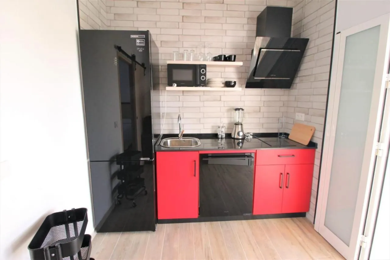 Ishel Trafalgar Zahora Apartment